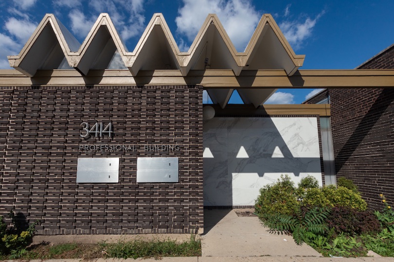Modernist Peterson Avenue Walking Tour on Saturday, October 16